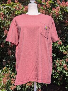 Carhartt Short-Sleeve Pocket Tee in Rose